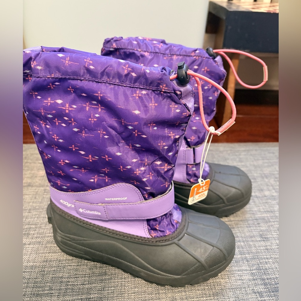 Brand New Columbia Purple and Black Insulated Boots